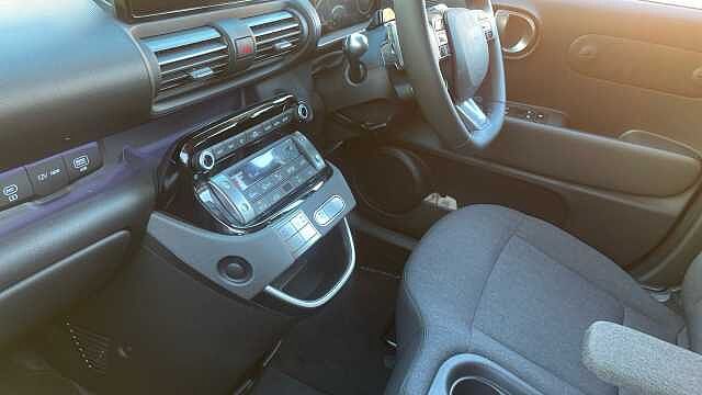 Hyundai INSTER 85kW 02 49kWh 5dr Auto Electric Hatchback