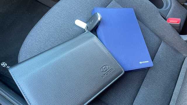 Hyundai INSTER 85kW 02 49kWh 5dr Auto Electric Hatchback