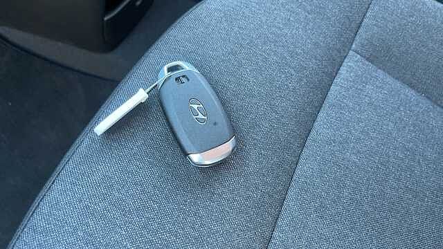 Hyundai INSTER 85kW 02 49kWh 5dr Auto Electric Hatchback