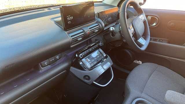 Hyundai INSTER 85kW 02 49kWh 5dr Auto Electric Hatchback