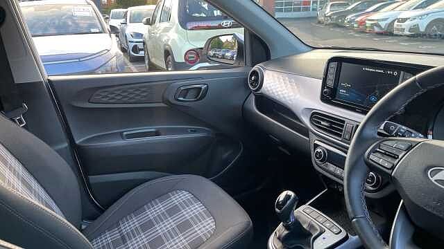 Hyundai i10 1.0 [63] Premium 5dr Auto [Nav] Petrol Hatchback