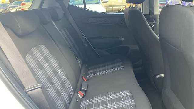 Hyundai i10 1.0 [63] Premium 5dr Auto [Nav] Petrol Hatchback