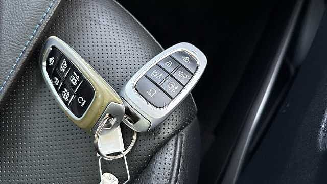 Hyundai TUCSON 1.6 TGDi Plug-in Hybrid Ultimate 5dr 4WD Auto Estate Red