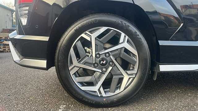 Hyundai KONA 1.6 Hybrid 129 N Line S 5dr DCT Hybrid Hatchback Black