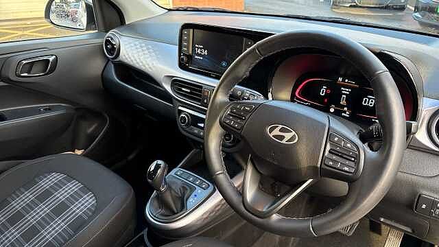 Hyundai i10 1.0 [63] Premium 5dr Auto [Nav] Petrol Hatchback
