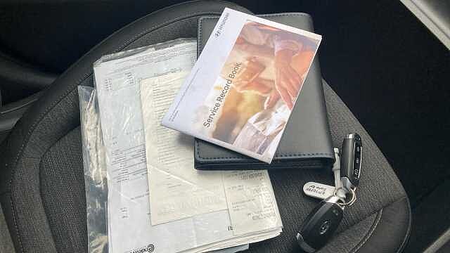 Hyundai KONA 150kW Premium 64kWh 5dr Auto Electric Hatchback