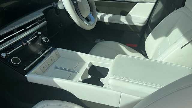 Hyundai SANTA FE 1.6 TGDi Plug-in Hybrid Ultimate 5dr 4WD Auto Estate