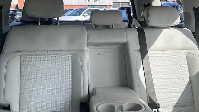 Hyundai SANTA FE 1.6 TGDi Plug-in Hybrid Ultimate 5dr 4WD Auto Estate