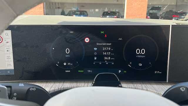 Hyundai SANTA FE 1.6 TGDi Plug-in Hybrid Ultimate 5dr 4WD Auto Estate