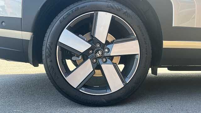 Hyundai SANTA FE 1.6 TGDi Plug-in Hybrid Ultimate 5dr 4WD Auto Estate