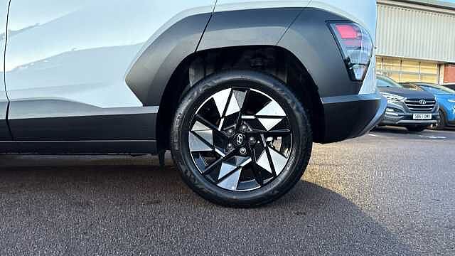 Hyundai KONA 1.6 Hybrid 129 Advance 5dr DCT Hybrid Hatchback