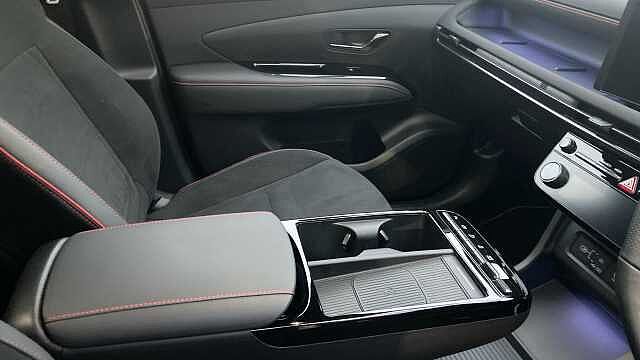 Hyundai TUCSON 1.6T Plug-in Hybrid N Line 5dr Auto Estate Pearl - Abyss Black