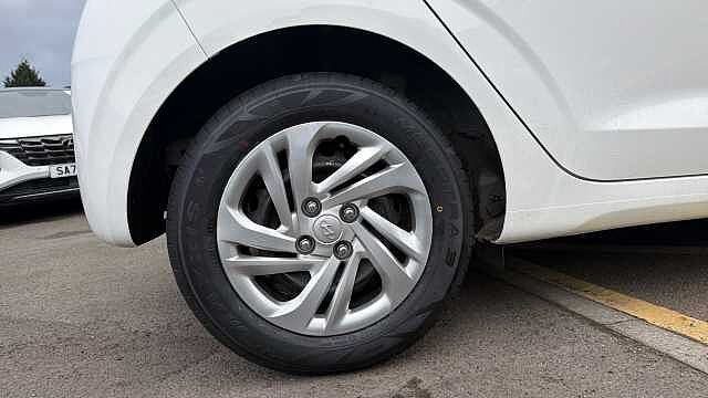 Hyundai I10 1.0 MPi SE 5dr Petrol Hatchback White