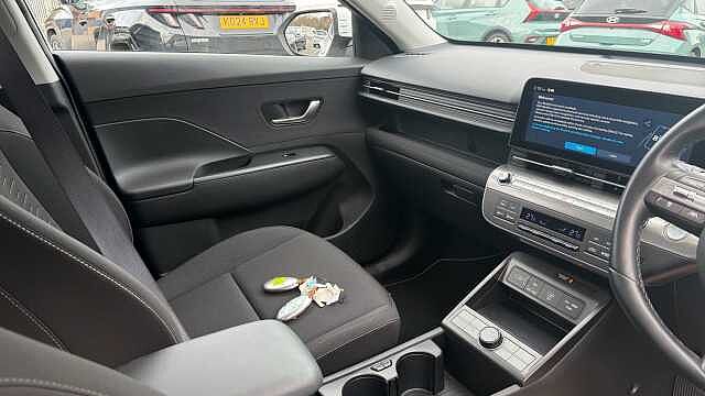 Hyundai KONA 160kW Advance 65kWh 5dr Auto Electric Hatchback White