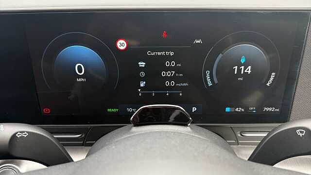 Hyundai KONA 160kW Advance 65kWh 5dr Auto Electric Hatchback White