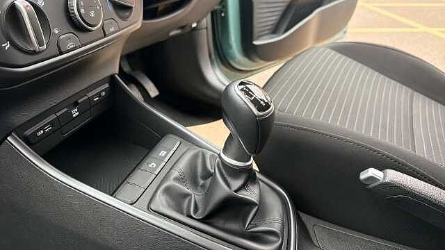 Hyundai I20 1.0T GDi 48V MHD SE Connect 5dr Petrol Hatchback Green