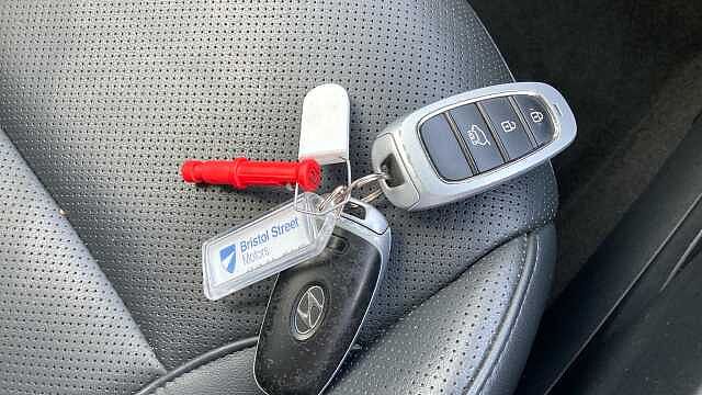 Hyundai TUCSON 1.6 TGDi 48V MHD 180 Ultimate 5dr 4WD DCT Petrol Estate