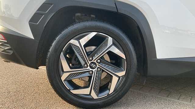 Hyundai TUCSON 1.6 TGDi 48V MHD 180 Ultimate 5dr 4WD DCT Petrol Estate