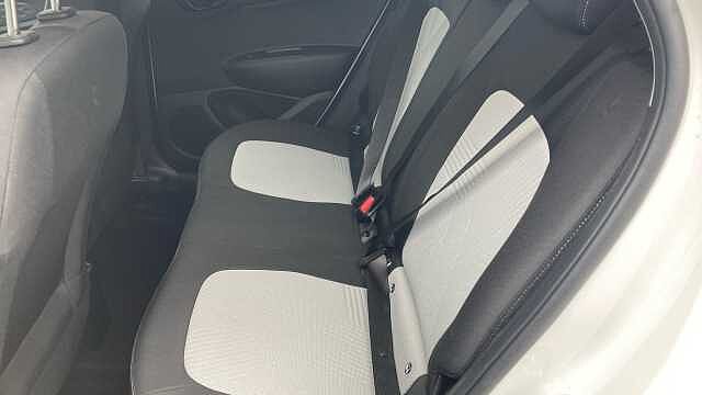 Hyundai i10 1.0 MPi Premium 5dr Petrol Hatchback