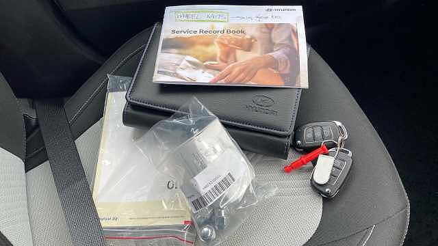 Hyundai i10 1.0 MPi Premium 5dr Petrol Hatchback