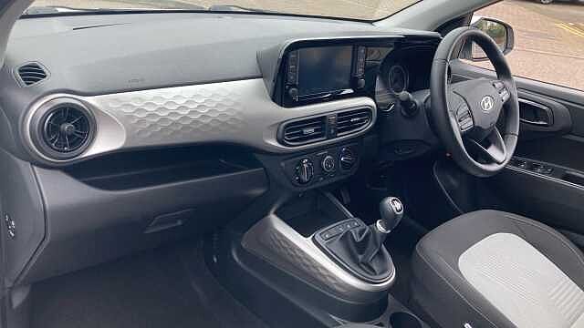 Hyundai i10 1.0 MPi Premium 5dr Petrol Hatchback