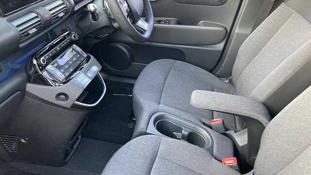 Hyundai INSTER 85kW 02 49kWh 5dr Auto Electric Hatchback