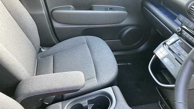 Hyundai INSTER 85kW 02 49kWh 5dr Auto Electric Hatchback