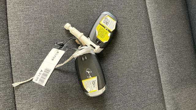 Hyundai INSTER 85kW 02 49kWh 5dr Auto Electric Hatchback