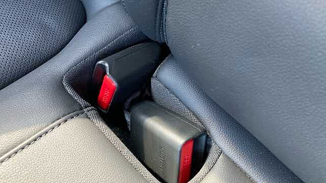 Hyundai KONA 1.6 GDi Hybrid Ultimate 5dr DCT Hybrid Hatchback Black