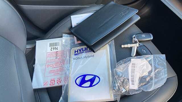 Hyundai KONA 1.6 GDi Hybrid Ultimate 5dr DCT Hybrid Hatchback Black