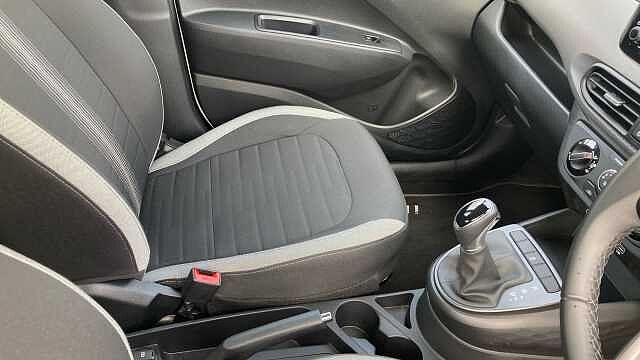 Hyundai i10 1.0 [63] Advance 5dr Auto [Nav] Petrol Hatchback
