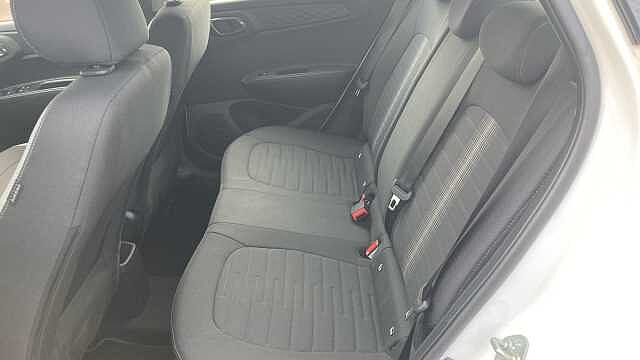 Hyundai i10 1.0 [63] Advance 5dr Auto [Nav] Petrol Hatchback