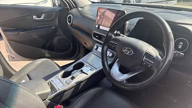 Hyundai KONA 150kW Ultimate 64kWh 5dr Auto Electric Hatchback