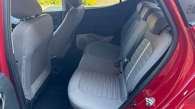 Hyundai i10 1.2 MPi Premium 5dr Auto Petrol Hatchback