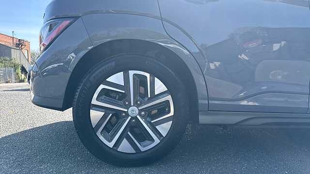 Hyundai KONA 150kW Premium 64kWh 5dr Auto Electric Hatchback