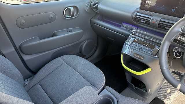 Hyundai INSTER 85kW Cross 49kWh 5dr Auto Electric Hatchback