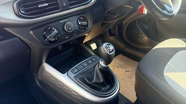 Hyundai i10 1.2 MPi Premium 5dr Petrol Hatchback