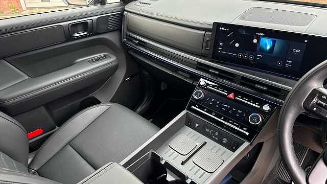 Hyundai SANTA FE 1.6 TGDi Plug-in Hybrid Calligraphy 5dr 4WD Auto Estate Premium Pearlescent - Olive Green
