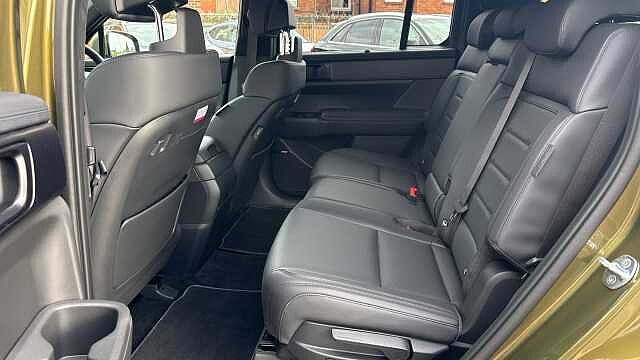 Hyundai SANTA FE 1.6 TGDi Plug-in Hybrid Calligraphy 5dr 4WD Auto Estate Premium Pearlescent - Olive Green