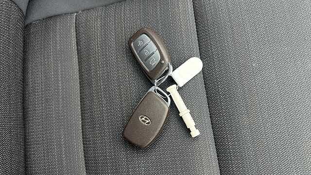Hyundai IONIQ 1.6 GDi Hybrid Premium 5dr DCT Hybrid Hatchback