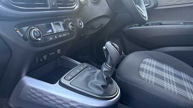 Hyundai i10 1.2 [79] Premium 5dr Auto [Nav] Petrol Hatchback