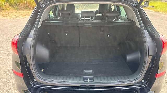 Hyundai TUCSON 1.6 TGDi 177 Premium SE 5dr 2WD DCT Petrol Estate Black