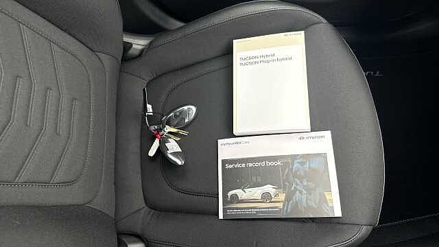 Hyundai TUCSON 1.6T 239 Hybrid Black Line 5dr Auto Hybrid Estate