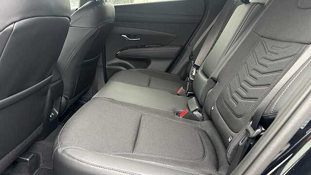 Hyundai TUCSON 1.6T 239 Hybrid Black Line 5dr Auto Hybrid Estate