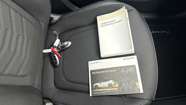 Hyundai TUCSON 1.6T 239 Hybrid Black Line 5dr Auto Hybrid Estate