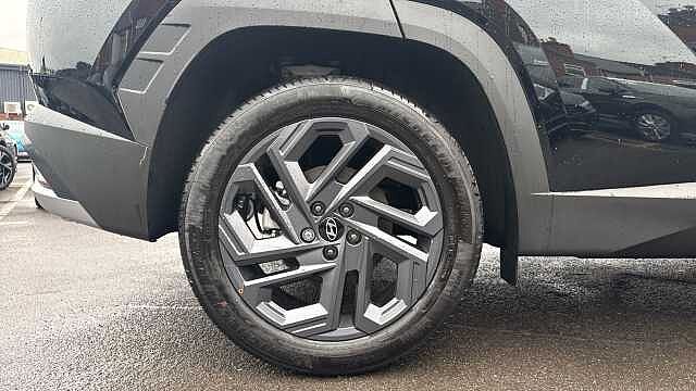 Hyundai TUCSON 1.6T 239 Hybrid Black Line 5dr Auto Hybrid Estate