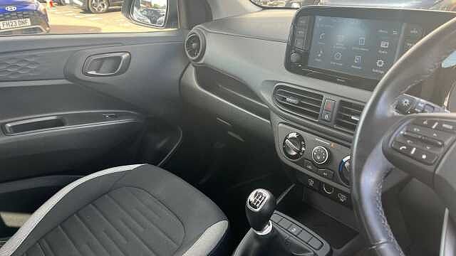 Hyundai i10 1.0 Advance 5dr Petrol Hatchback