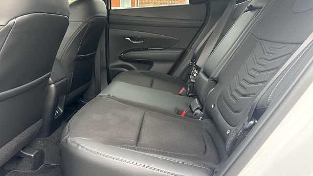 Hyundai TUCSON 1.6T 239 Hybrid Black Line 5dr Auto Hybrid Estate
