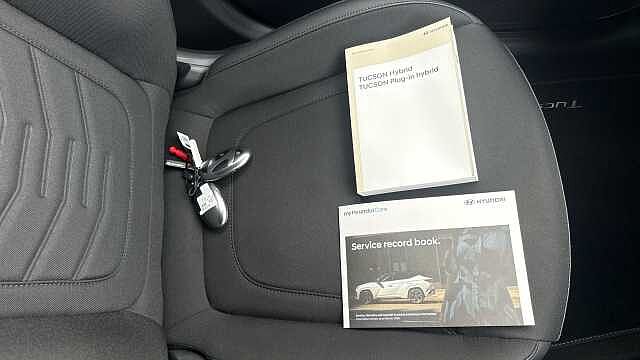 Hyundai TUCSON 1.6T 239 Hybrid Black Line 5dr Auto Hybrid Estate